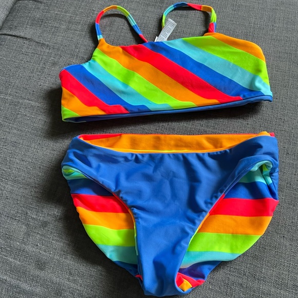 Girls size 10/12 two piece rainbow swim suit - Picture 3 of 8